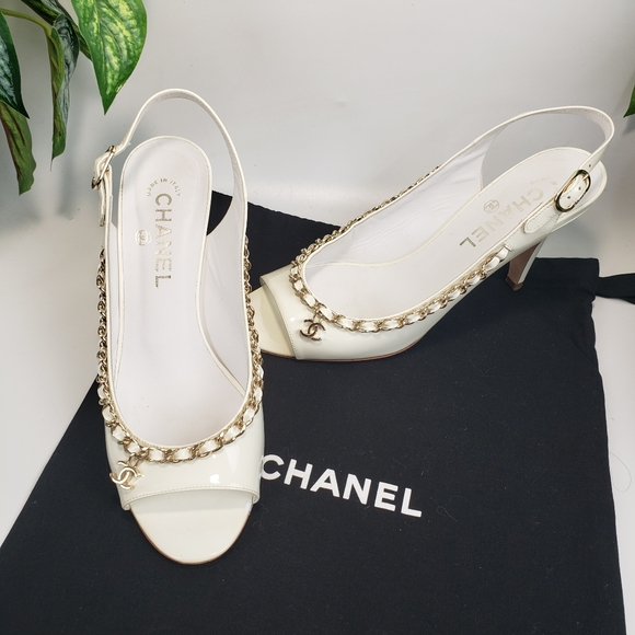 Chanel White Gold Chain Patent Leather Sling Back Open Toe sz 39/8,5 - Picture 11 of 17